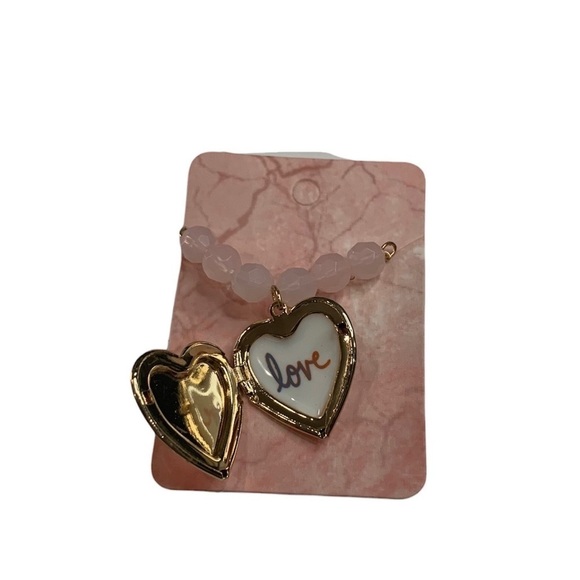 Golden pink locket necklace - Picture 3 of 6